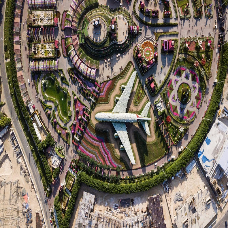 Dubai Souking market with traditional stalls