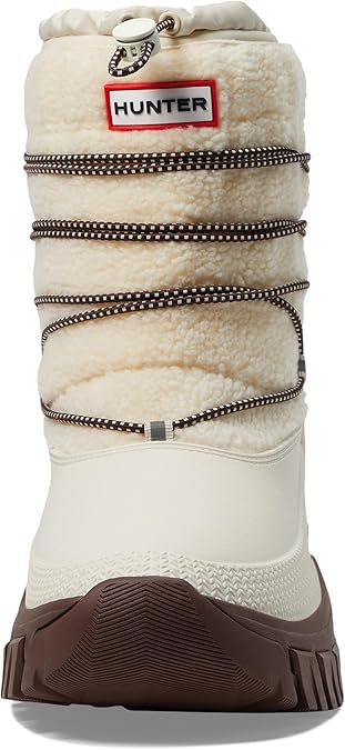 The quality of the materials used and the finish of these boots are excellent. hunter