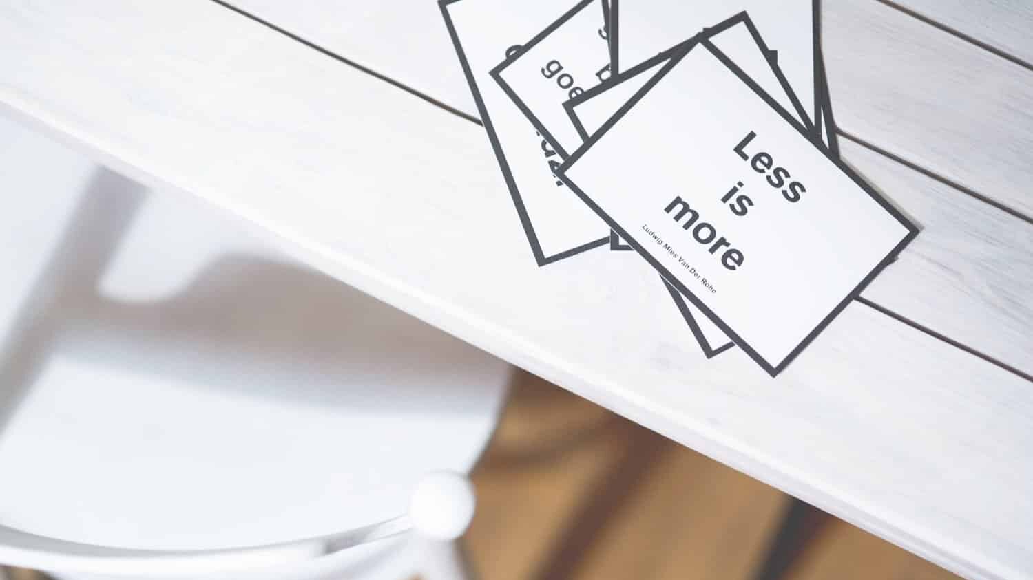 Discover the benefits of a minimalist lifestyle: reduce stress, gain financial freedom, and improve mental clarity.